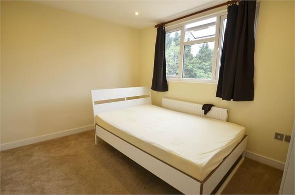 Maxwelton Close, Mill Hill